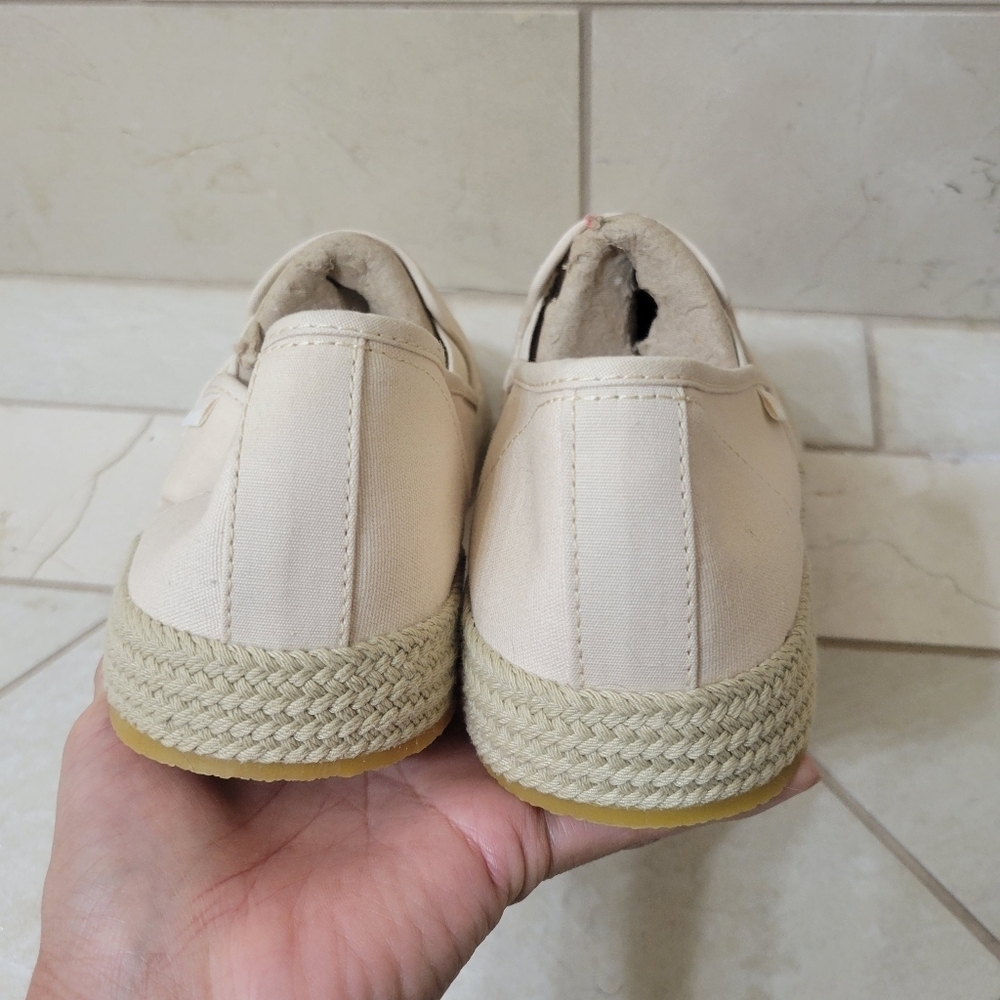 UGG NWOT Bren Slip on Sneakers size 10. - Picture 7 of 9